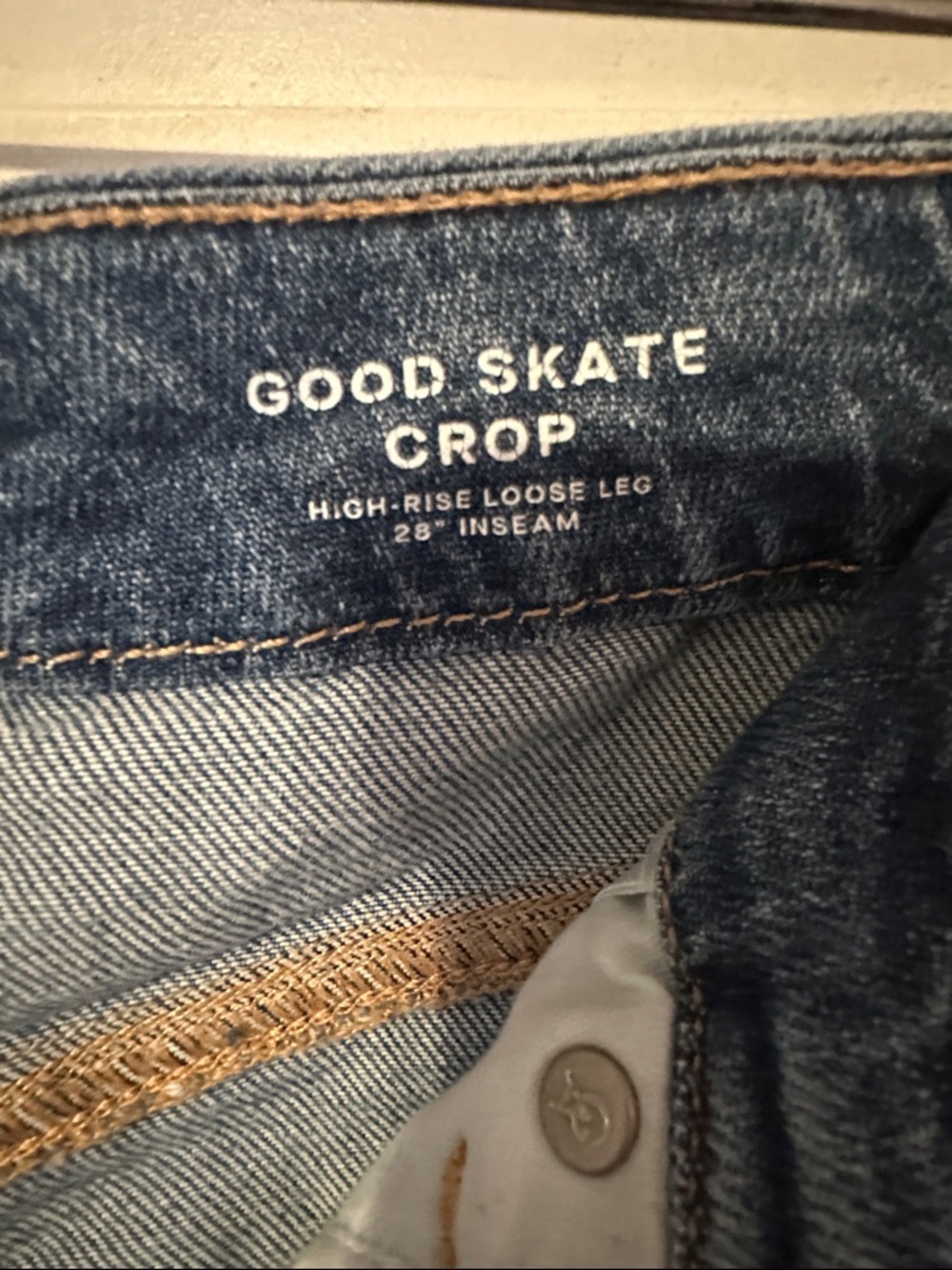 GOOD AMERICAN Good Skate Cropped Wide Jeans - Picture 10 of 15
